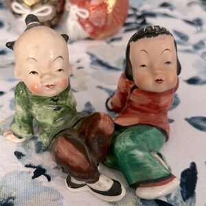 Antique Japanese porcelain ceramic figurines